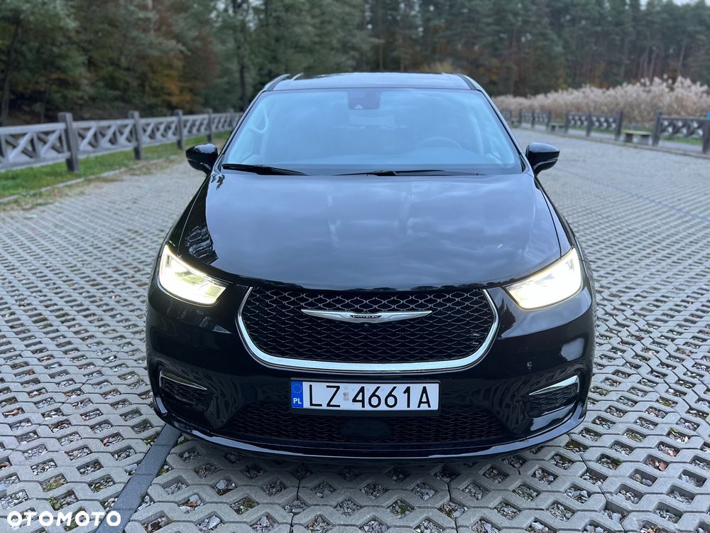Chrysler Pacifica - 2