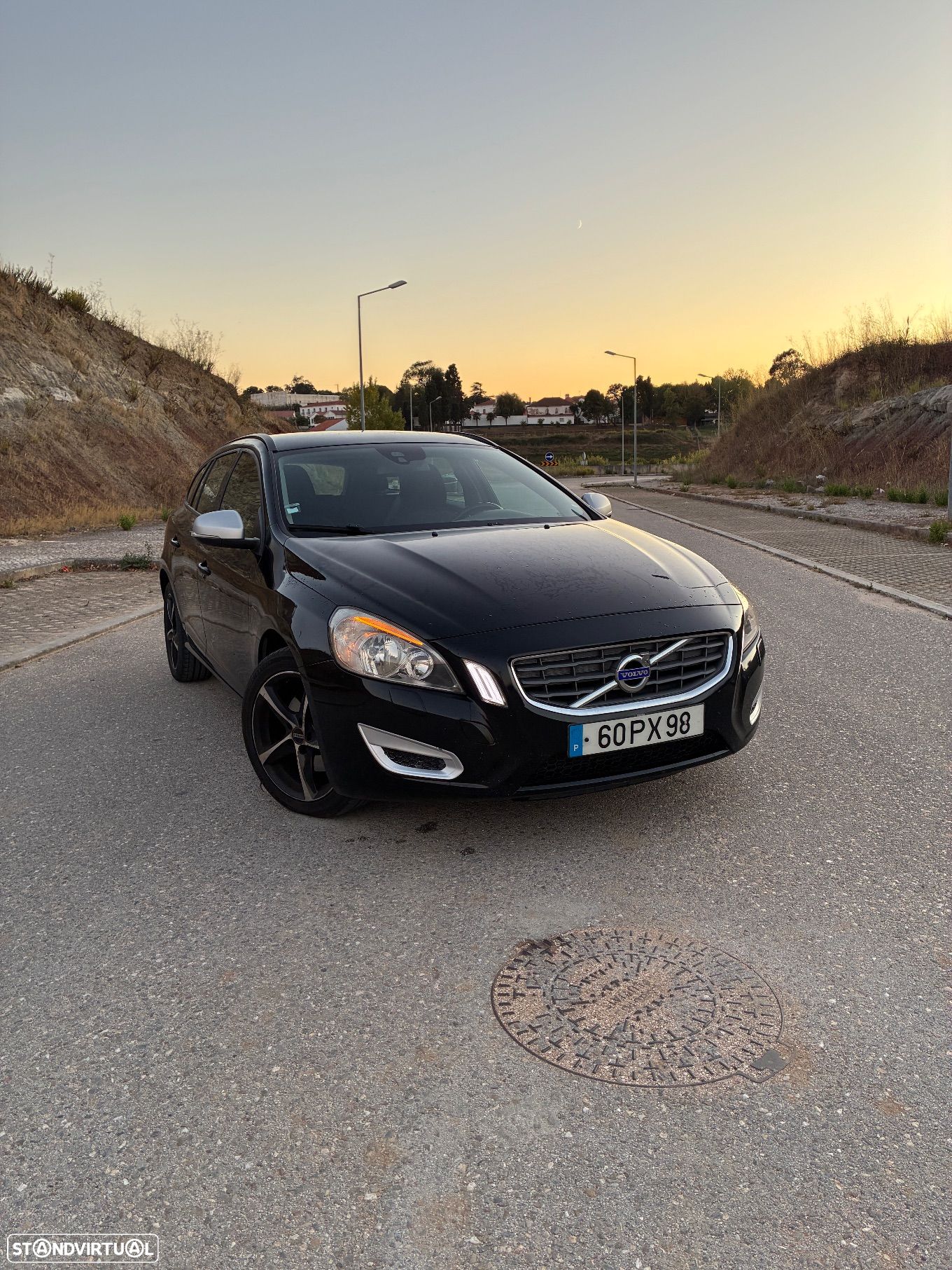 Volvo V60 1.6 D2 Drive Momentum Start/Stop - 1