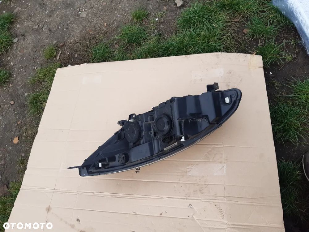 Lampa przednia prawa Renault Scénic III Lift 260106928R Zwykła Reflektor prawy Renault Scénic III Lift 2013-2016 - 7