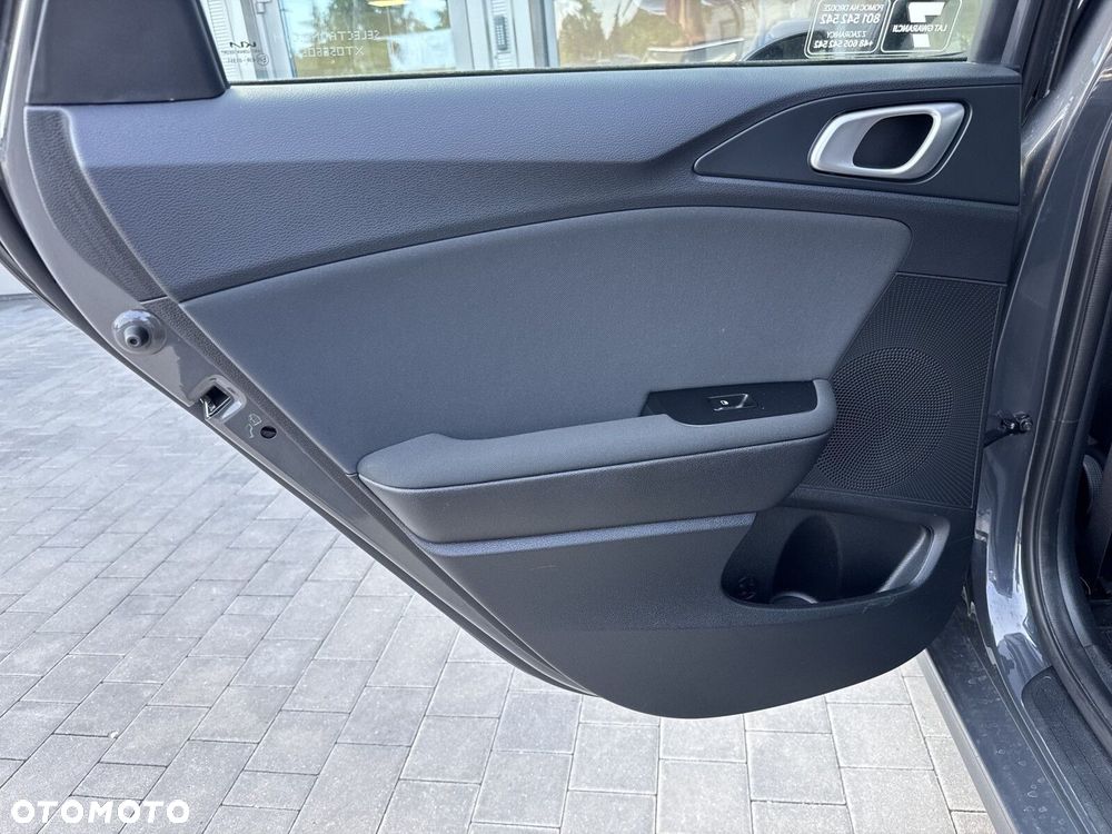 Kia Ceed 1.5 T-GDI M DCT - 23