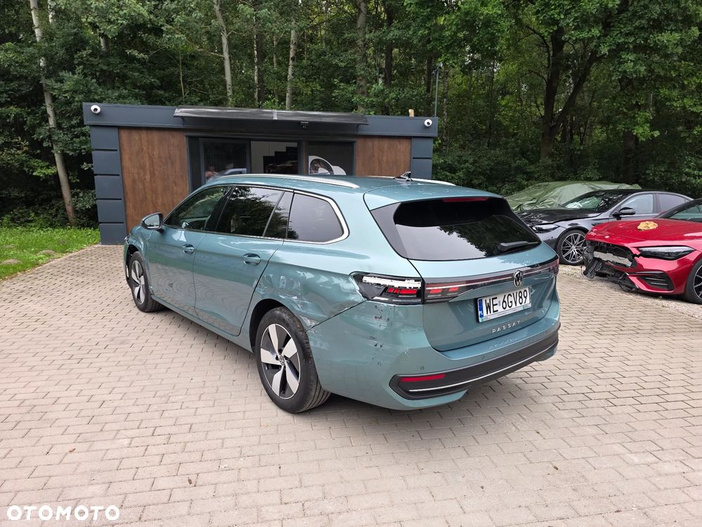 Volkswagen Passat - 5