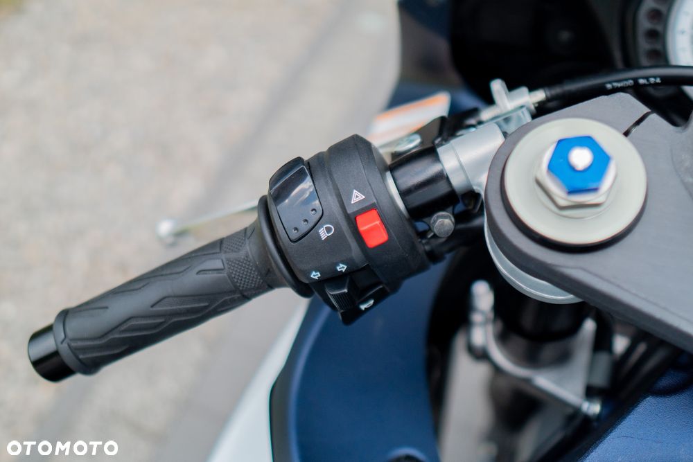 Suzuki GSX-R - 22