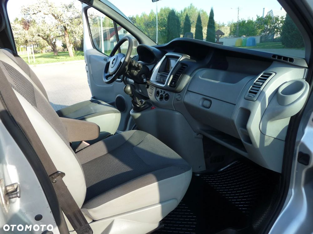 Opel Vivaro L2H1 2.9t - 9