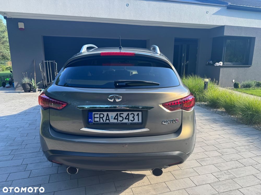 Infiniti QX70 - 5