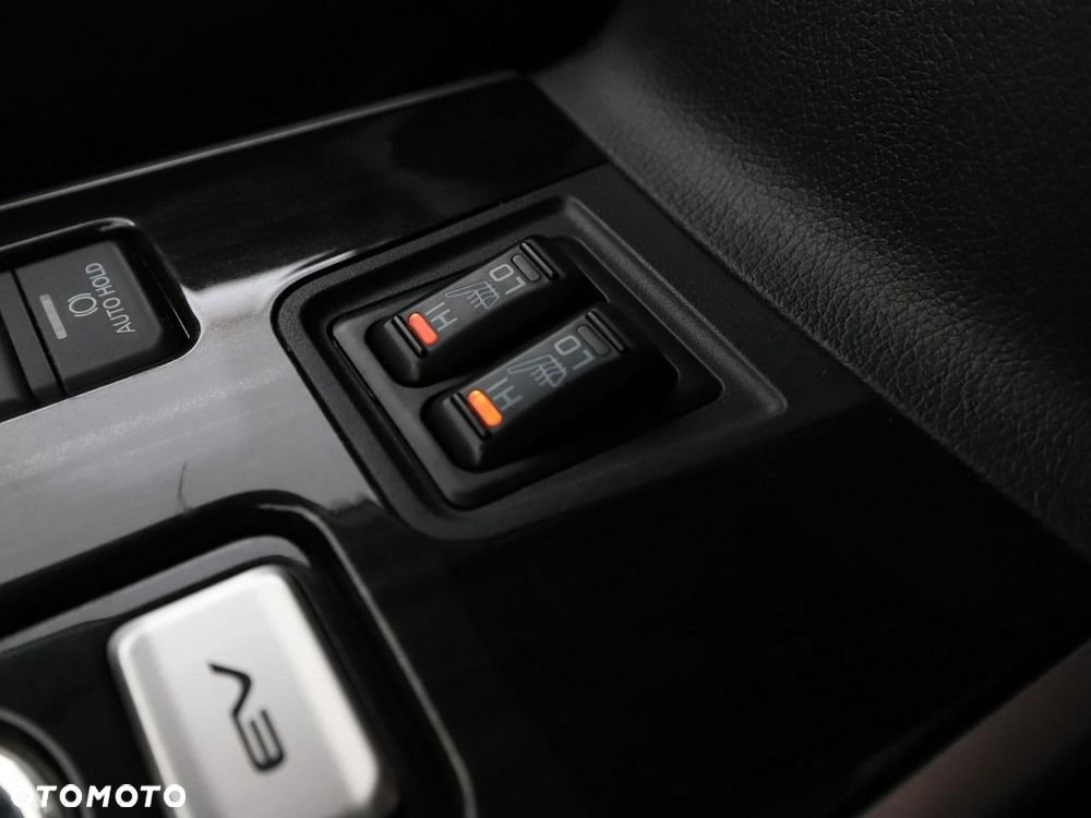 Mitsubishi Outlander Intense + - 30