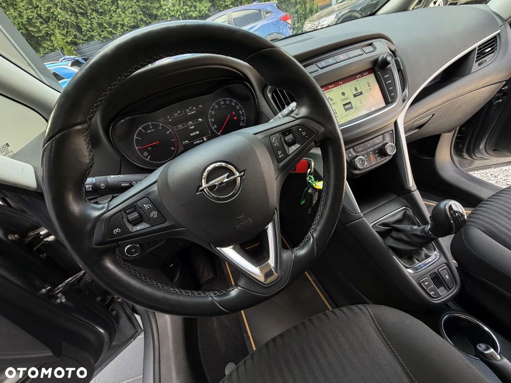 Opel Zafira 1.4 T Enjoy - 27