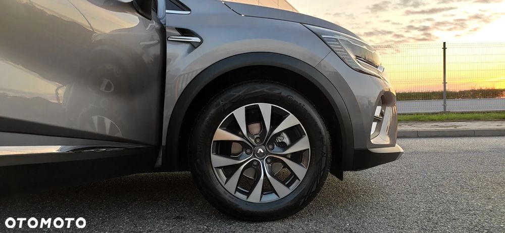 Renault Captur TCe 100 BUSINESS EDITION - 29