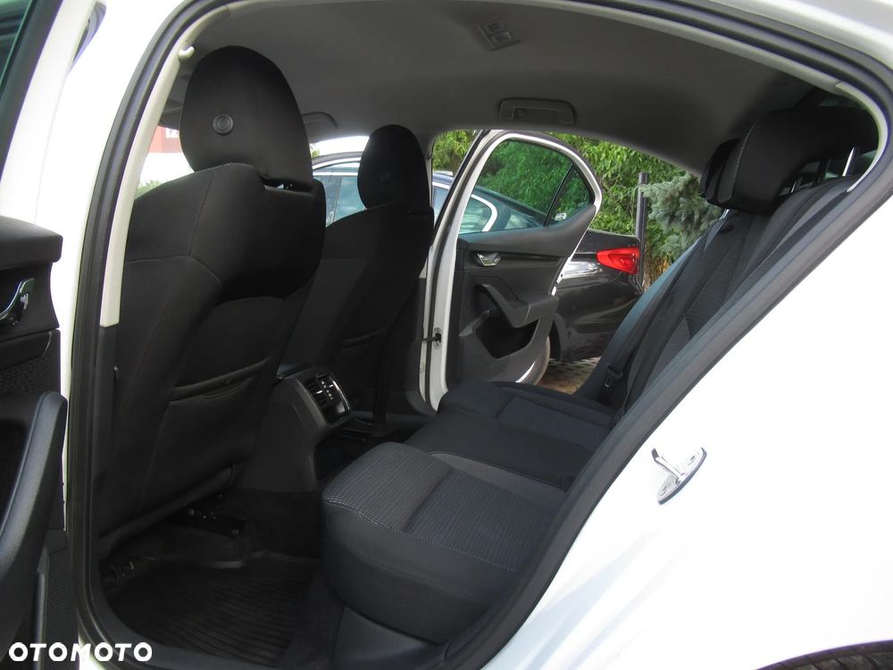 Skoda Octavia 1.5 TSI ACT Ambition - 7
