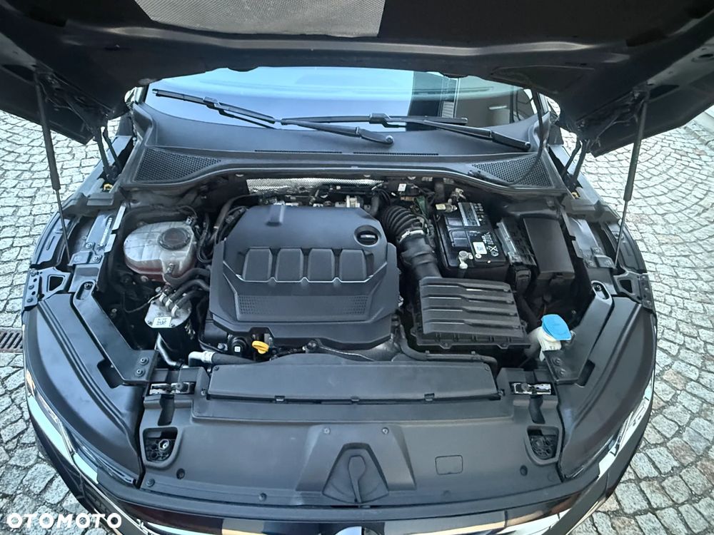 Volkswagen Arteon 2.0 TDI R-Line DSG - 23