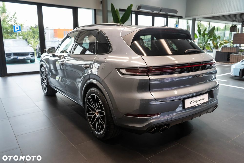 Porsche Cayenne E-Hybrid PHEV Black Edition - 3