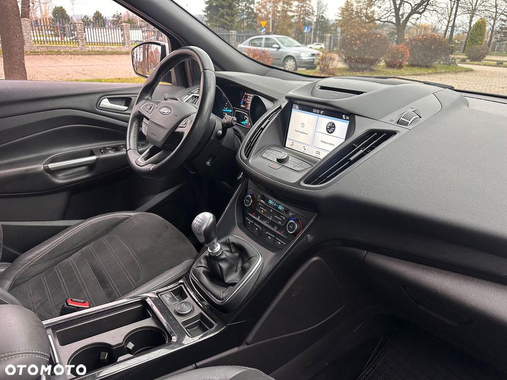 Ford Kuga 2.0 TDCi 4x4 ST-Line - 5