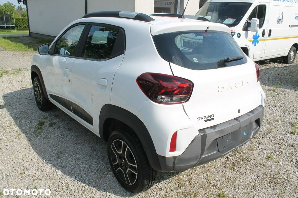Dacia Spring - 8