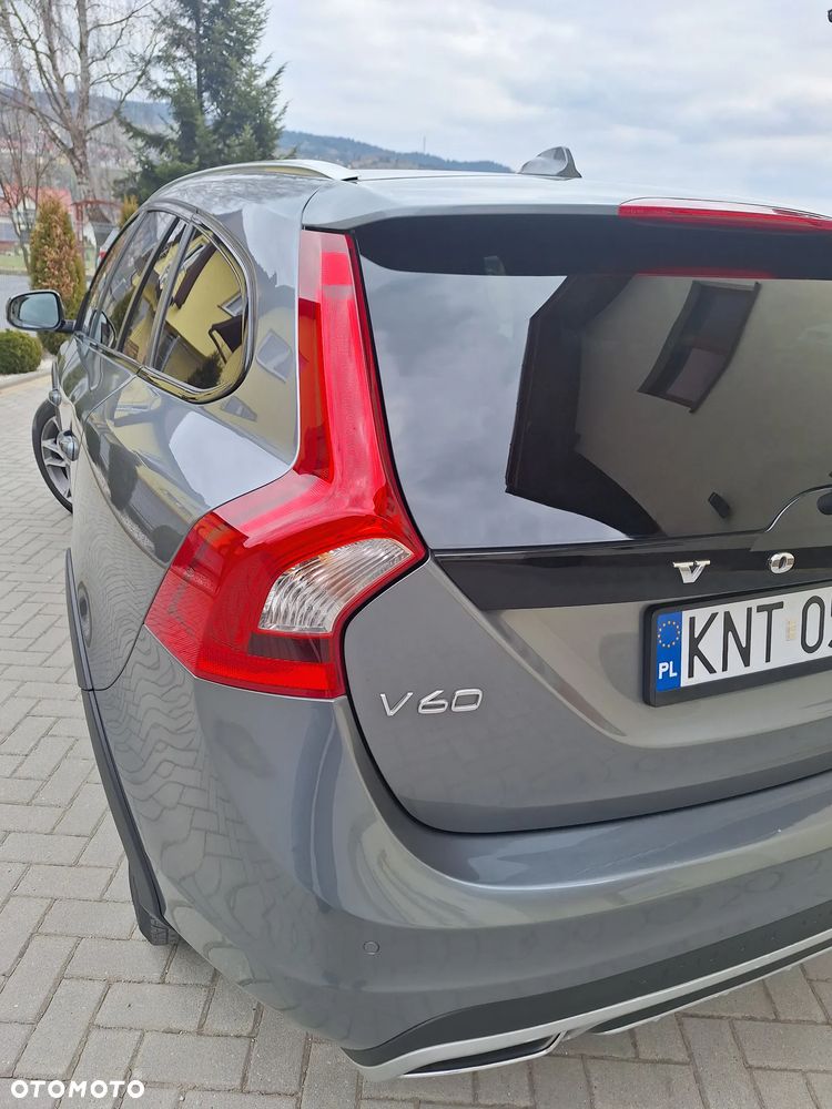 Volvo V60 Cross Country D3 Geartronic Kinetic - 14