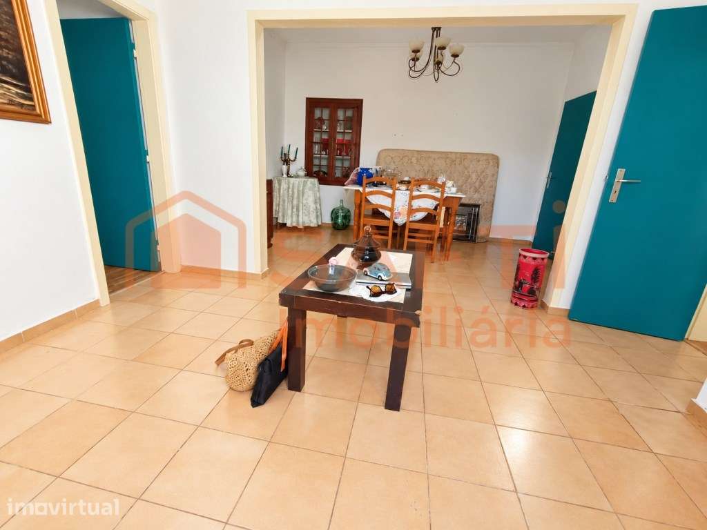 Moradia T3 isolada com garagem de 98 m² e terreno de 3.610 m² - Bro... - Grande imagem: 2/17