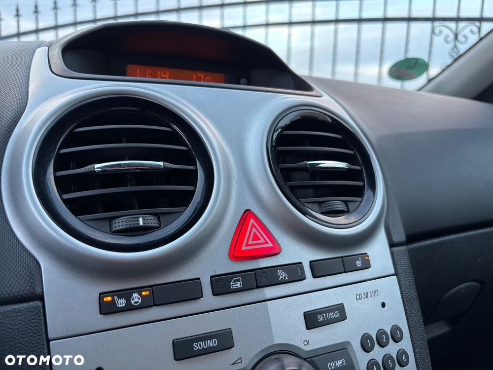 Opel Corsa 1.4 16V Automatik 150 Jahre - 31