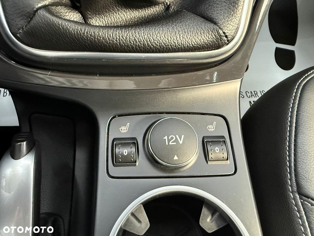 Ford Kuga 1.5 EcoBoost 2x4 Titanium - 20