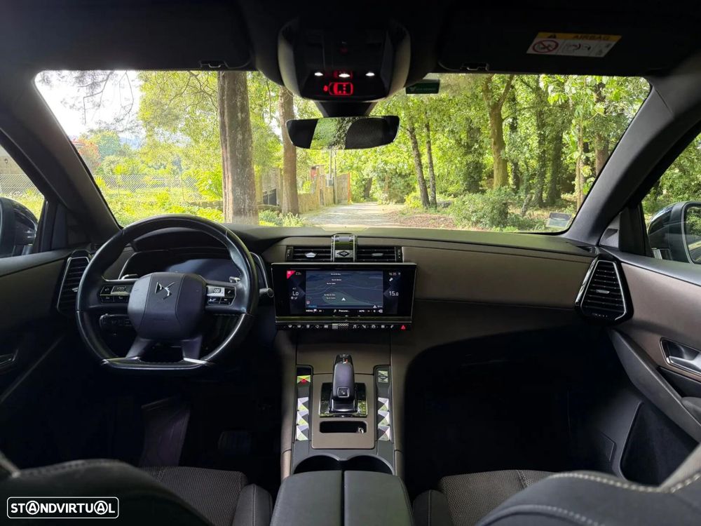 DS DS7 Crossback - 13