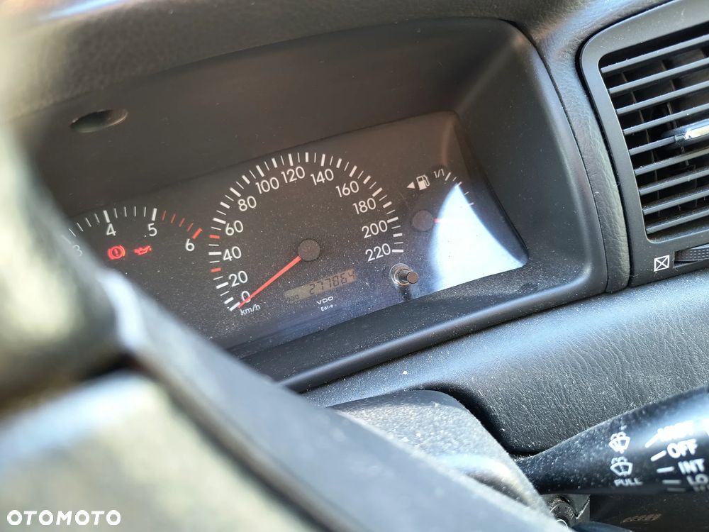 Toyota Corolla 2.0 D-4D - 10