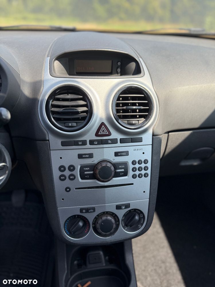 Opel Corsa - 8