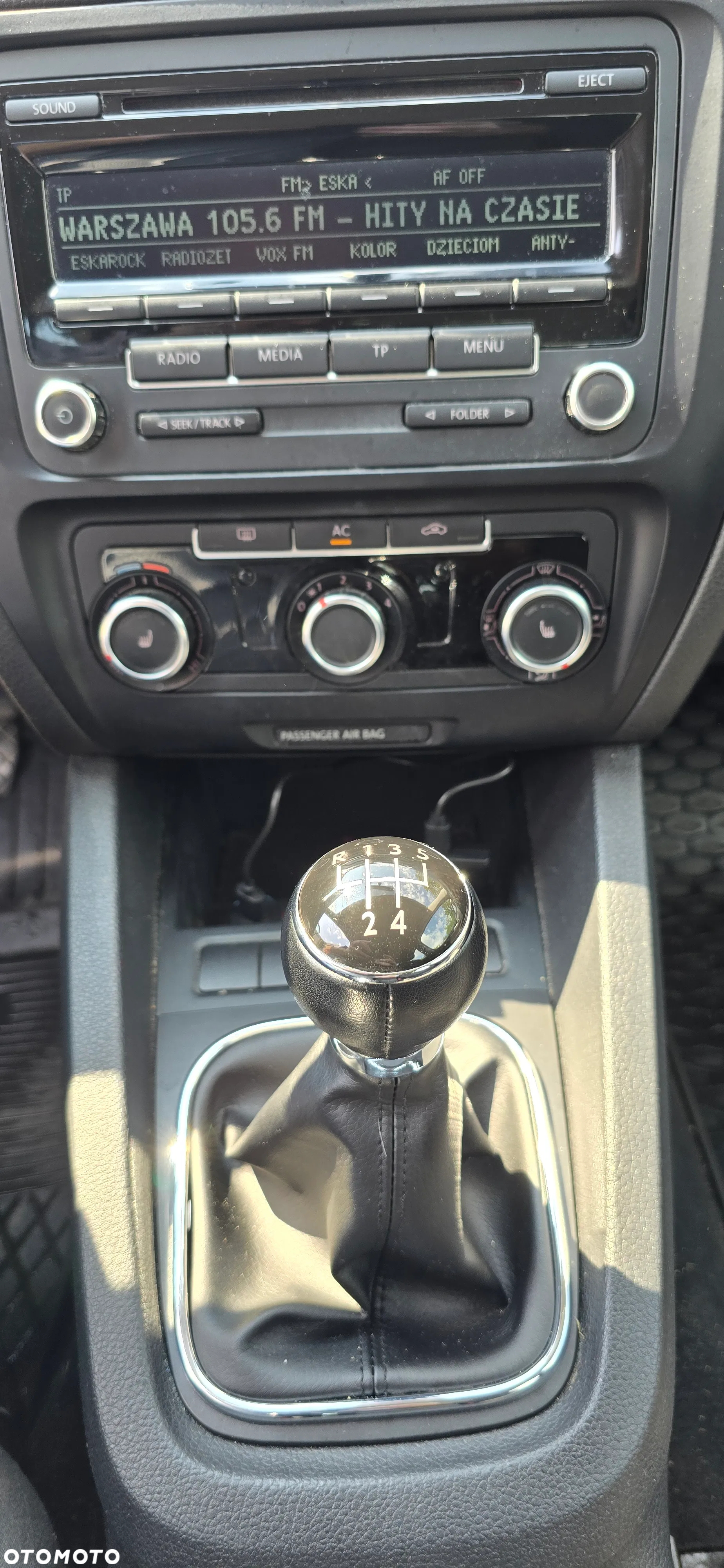 Volkswagen Jetta - 12