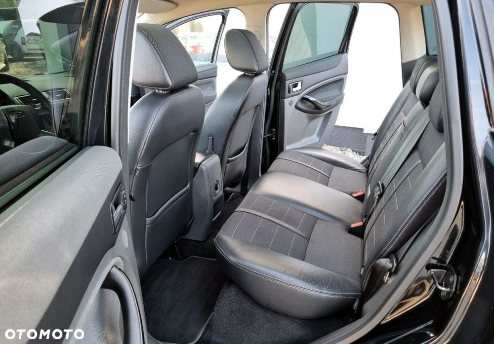 Ford Kuga - 22