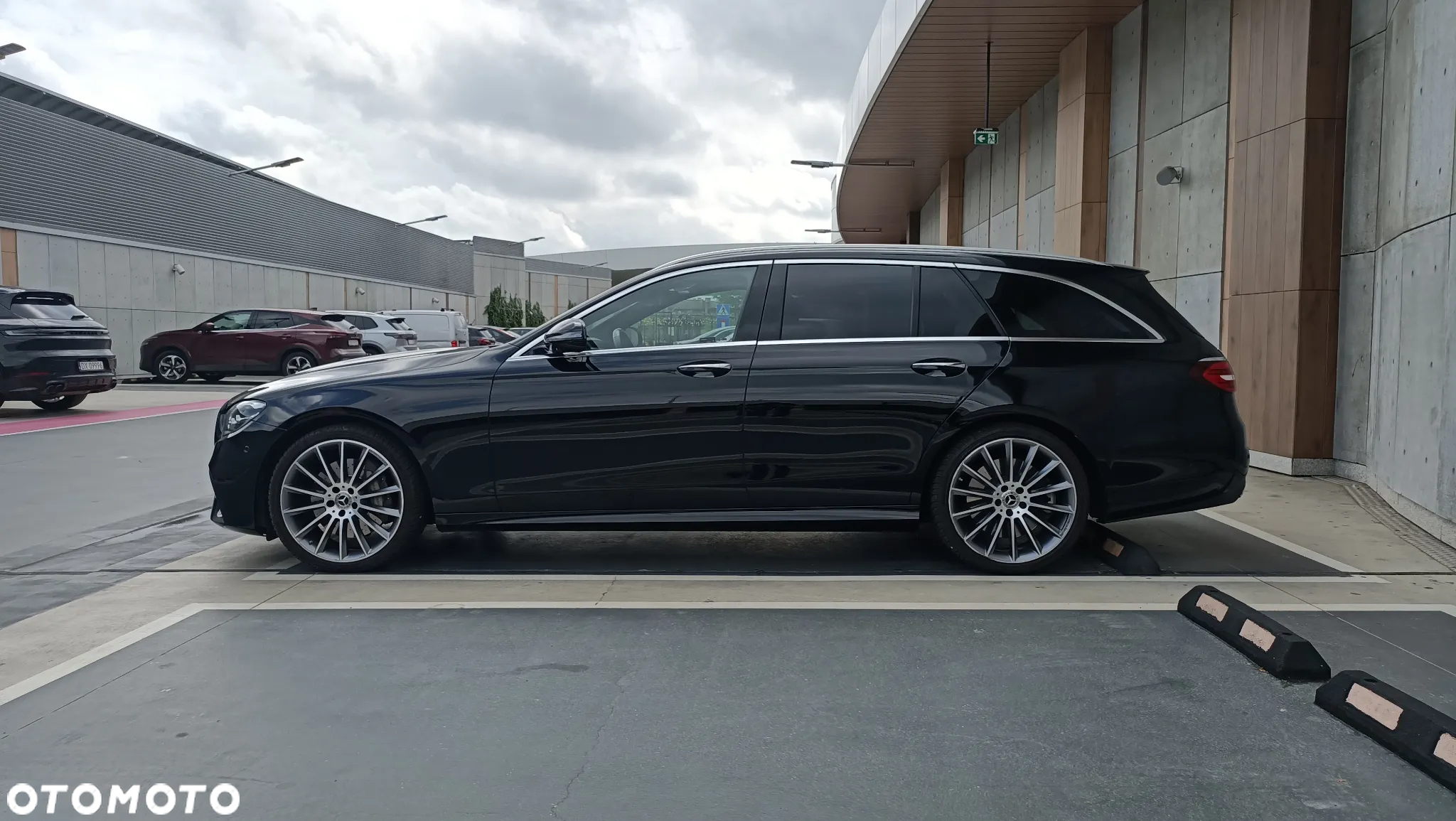 Mercedes-Benz Klasa E 450 4-Matic AMG - 2