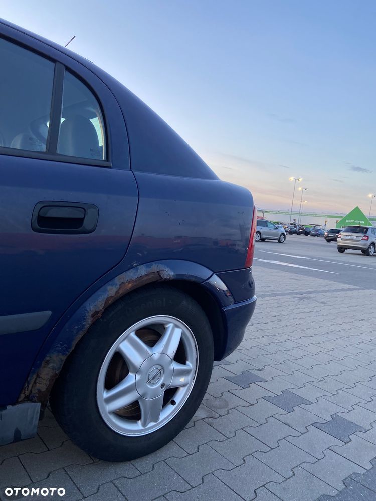 Opel Astra - 13
