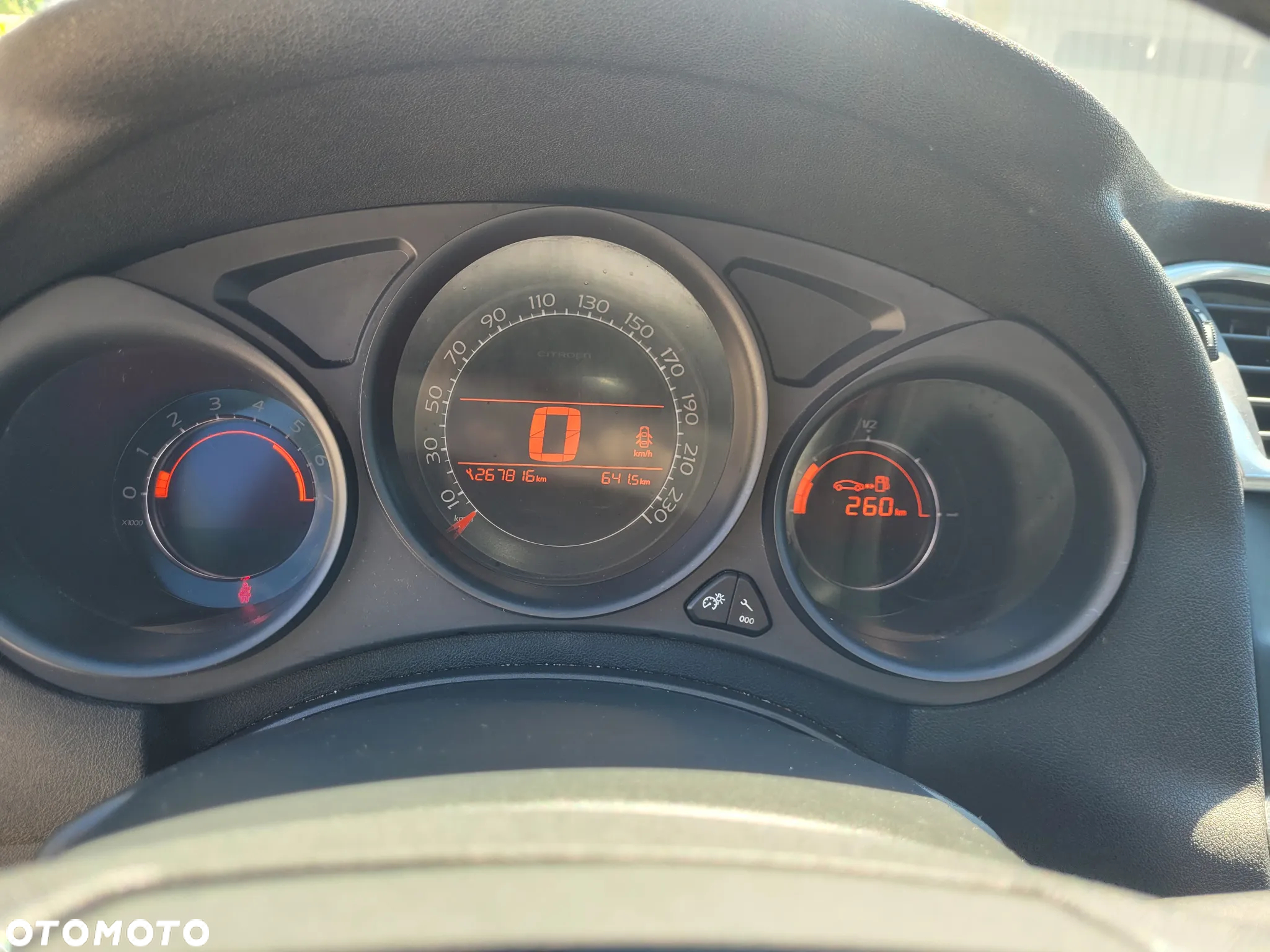 Citroën C4 1.6 HDi Exclusive - 12