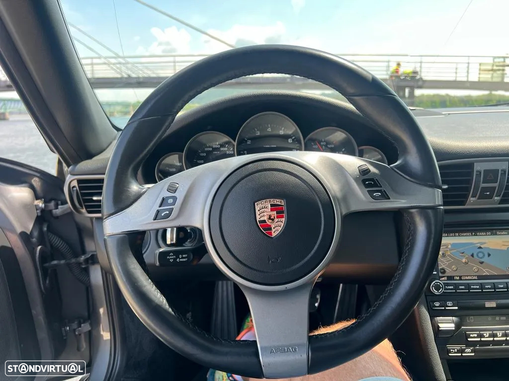 Porsche 911 (997) Carrera - 9