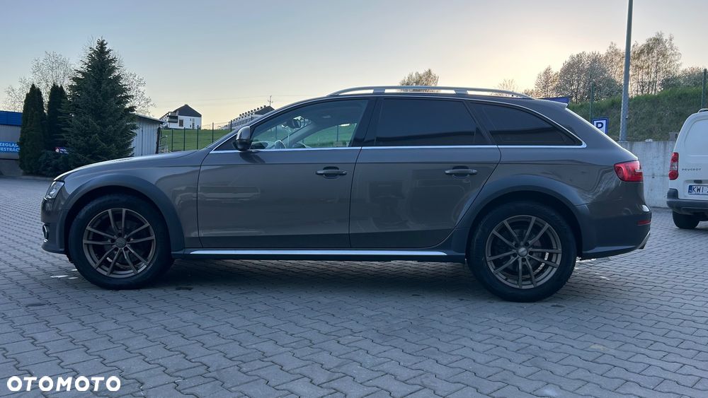 Audi A4 Allroad - 10