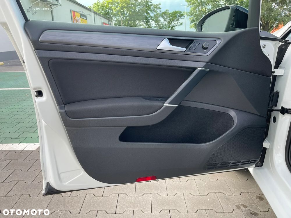 Volkswagen Golf 1.5 TSI ACT OPF BlueMotion Comfortline - 17