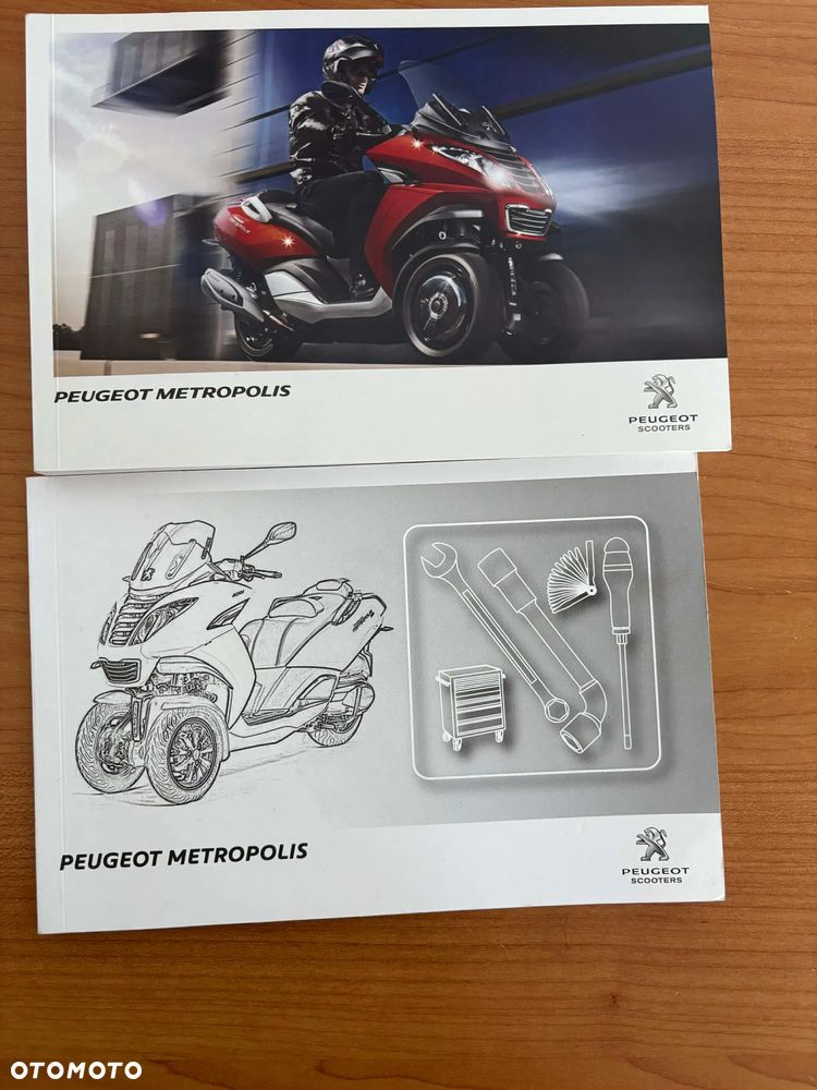 Peugeot Metropolis - 10