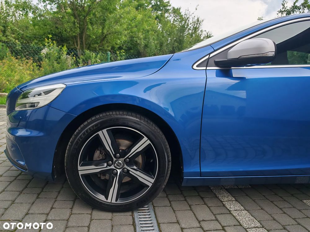 Volvo V40 D2 Drive-E SCR R-Design Momentum - 15