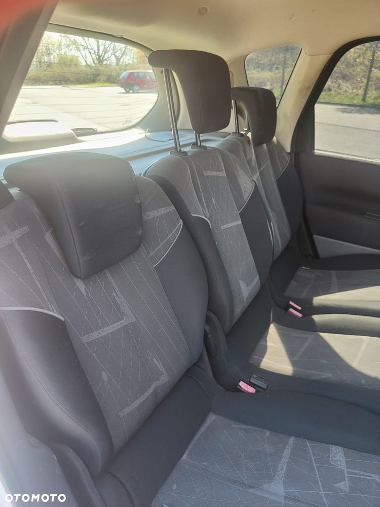 Renault Scenic 1.9 dCi FAP Conquest - 17