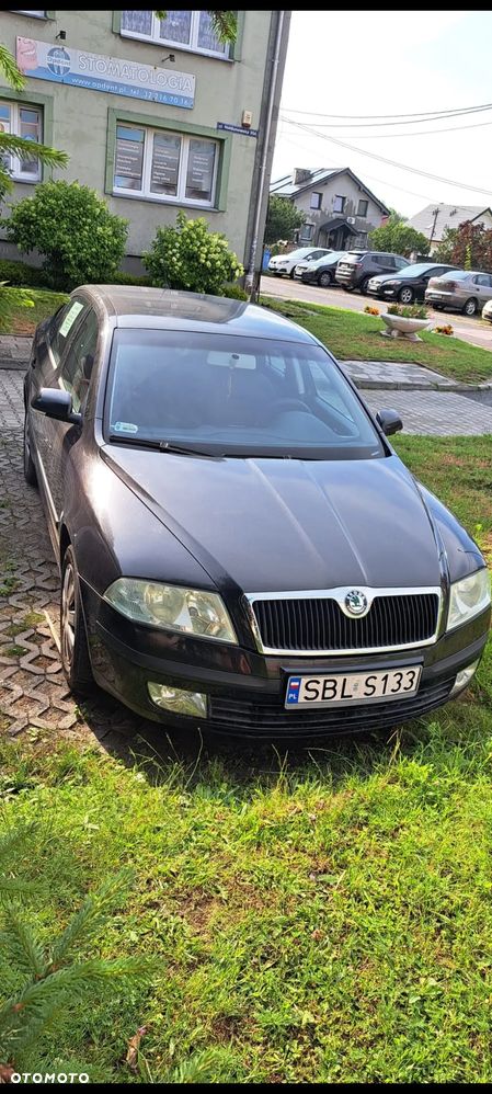 Skoda Octavia 1.6 FSI Ambiente - 1