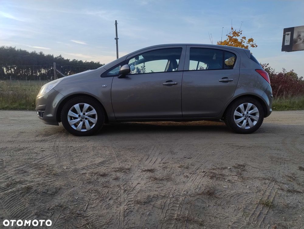 Opel Corsa - 4