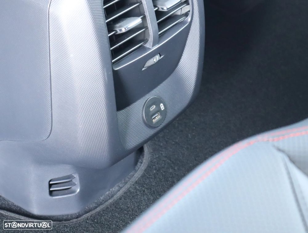 Ford Mustang Mach-E AWD PREMIUM - 25