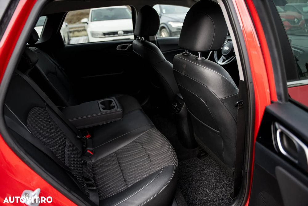 Kia Ceed 1.6 CRDi DCT GT Line - 17