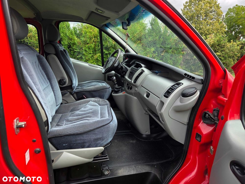 Opel Vivaro - 8