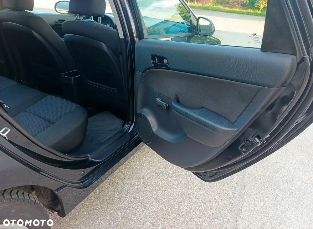 Hyundai i30 i30cw 1.4 blue Comfort - 22