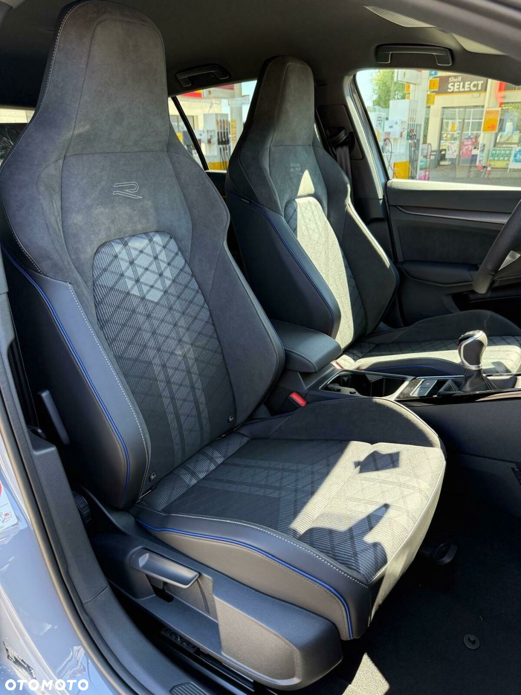 Volkswagen Golf - 13