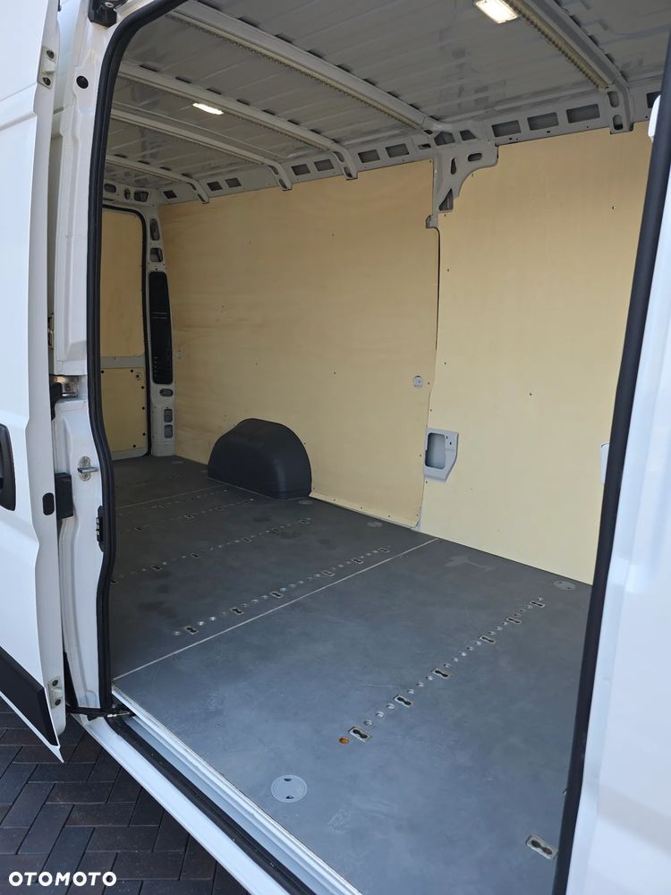 Fiat DUCATO L4H2 MAXI KOŁA16 Cali SILNIK IVECO 2,3 140KM 85 Tyś km SERWIS DO OSTATNIEGO Km ASO FIAT SALON POLSKA BOGATA OPCJA WYPOSAŻENIA  TEMPOMAT KAMERA COFANIA AIR-BAG x2 KLIMA - 24