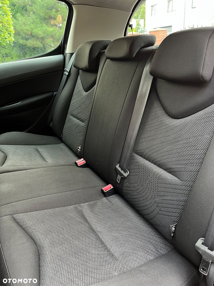 Peugeot 308 1.6 HDi Trendy - 17