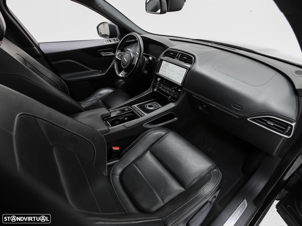 Jaguar F-Pace - 9