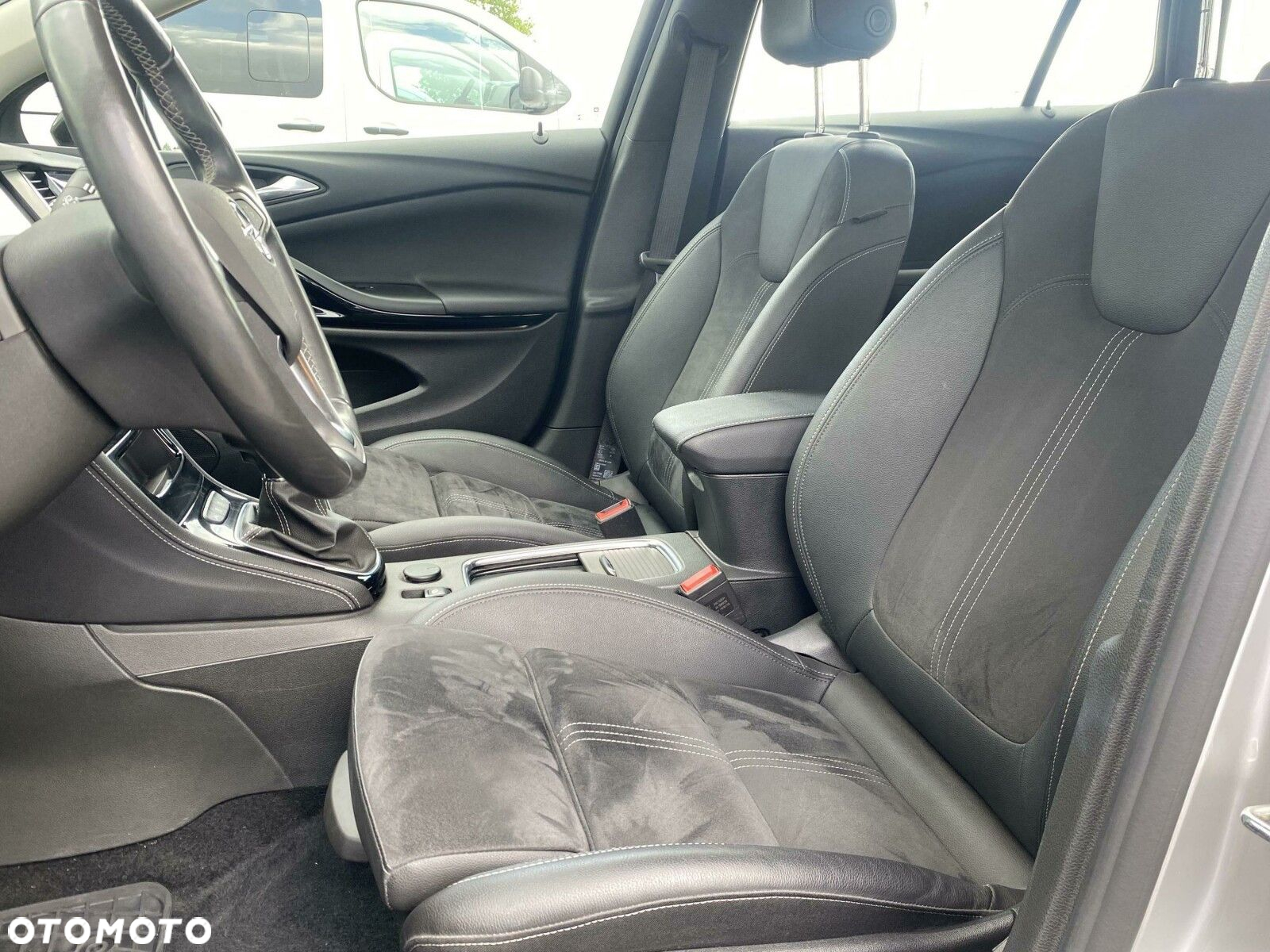 Opel Astra - 24