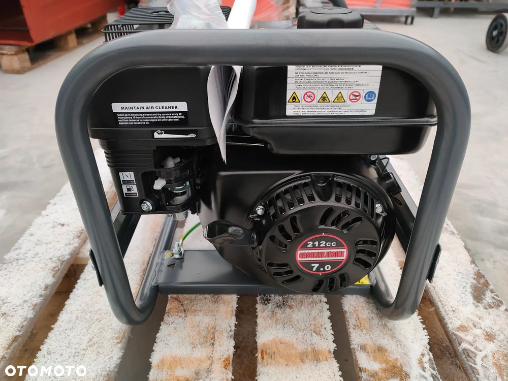 Agregat prądotwórczy benzynowy jednofazowe 230V 2,7 kW Rato Honda - 6