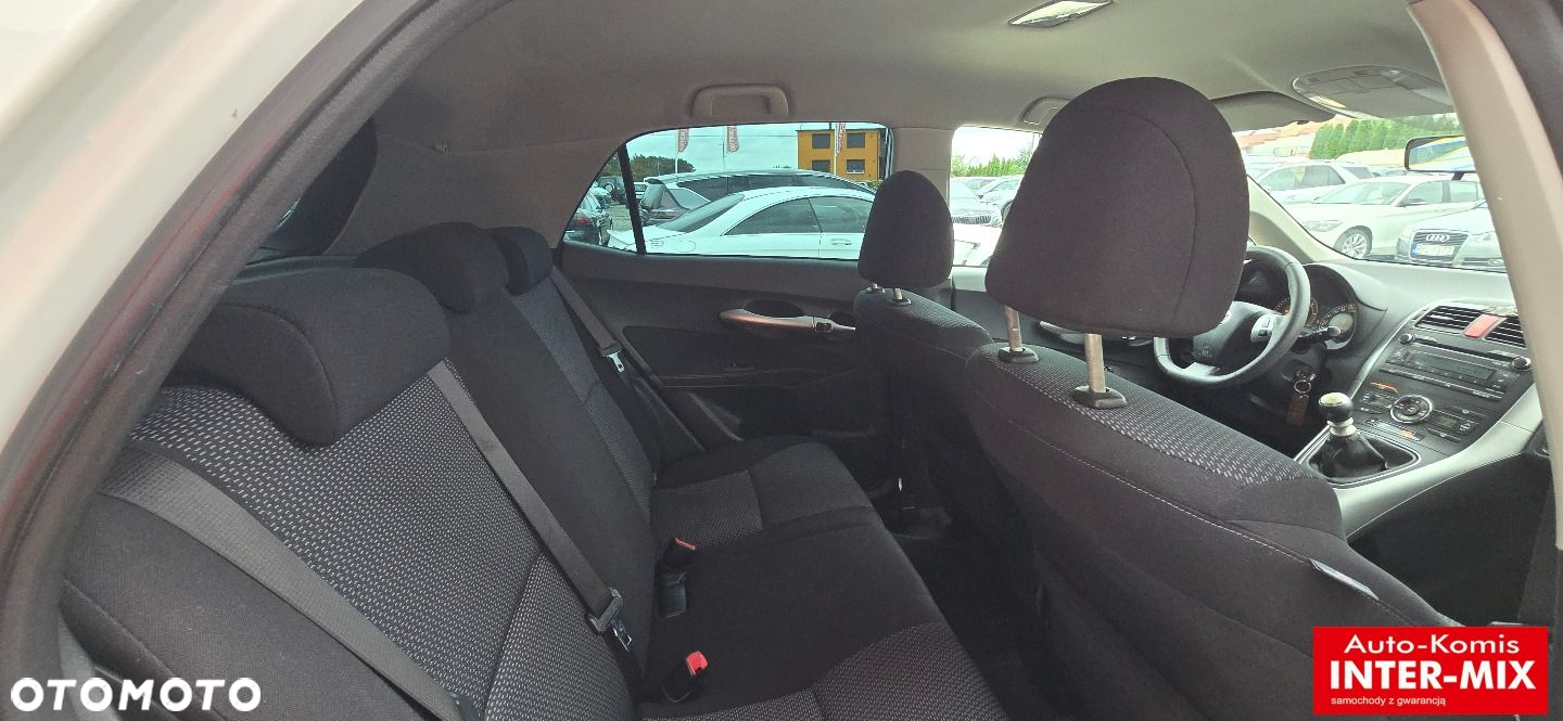 Toyota Auris - 10