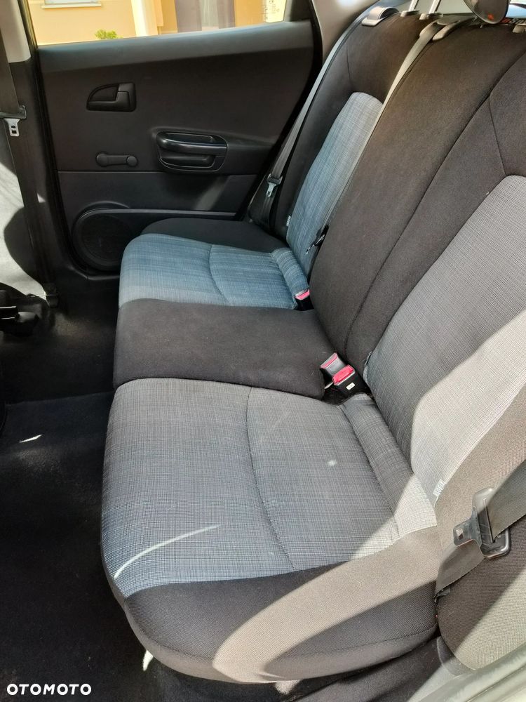 Kia Ceed 1.6 Crdi M - 11