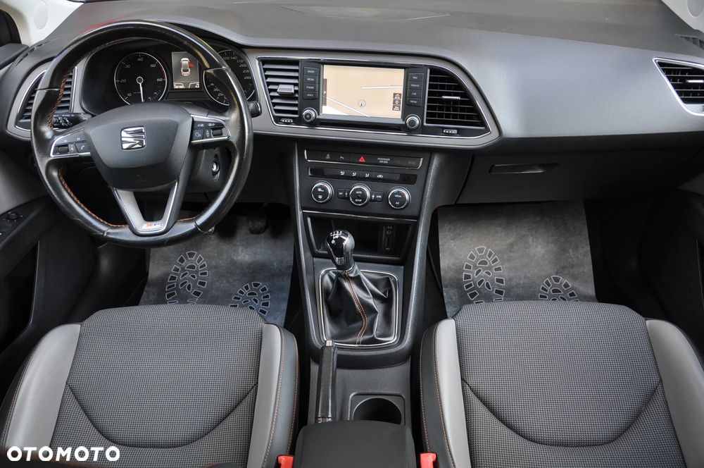 Seat Leon Sportstourer 1.6 TDI Start&Stop X-Perience - 22