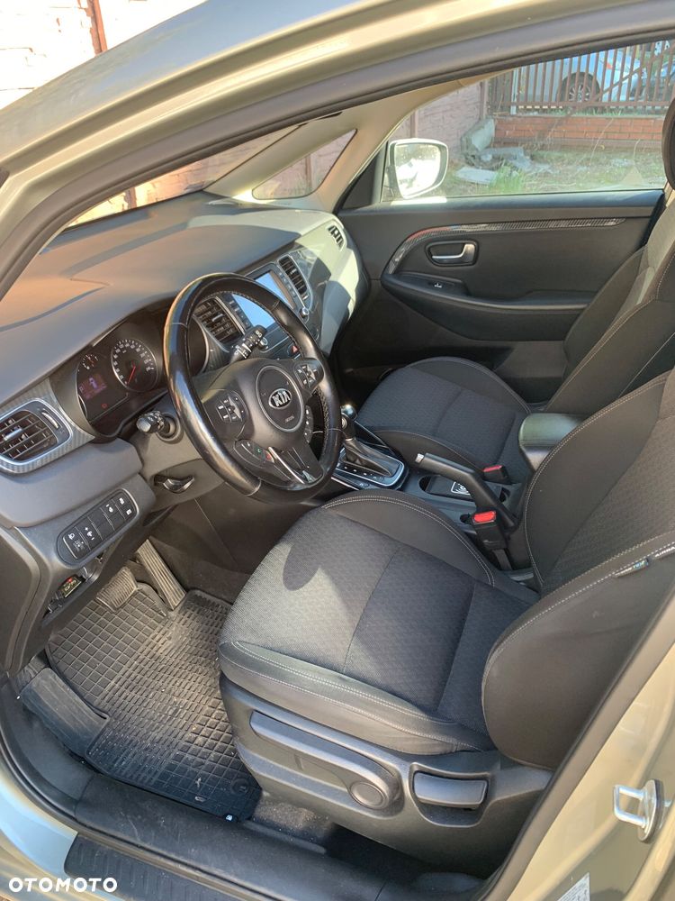 Kia Carens 1.7 CRDi L 7DCT - 10